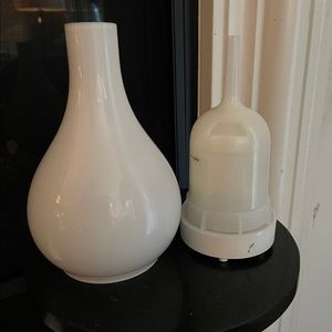 Young Living Lucia Artisan Diffuser